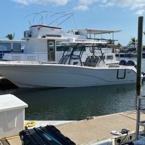 Meet your Posher, Dennis